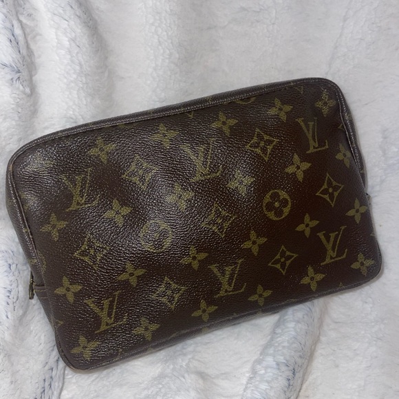 Louis Vuitton Bags Authentic Louis Vuitton Cosmetic Bag Poshmark